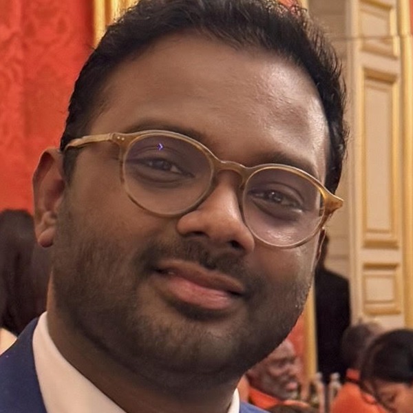 Tamilinian Kuppusamy, Responsable de la Commission Effectif du Rotary Club Paris Tour Eiffel